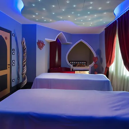 Отель Tritone Luxury Thermae &