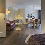 호텔 Tritone Luxury Thermae & 아바노테르메