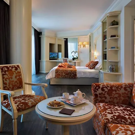 Tritone Luxury Thermae & Hotel