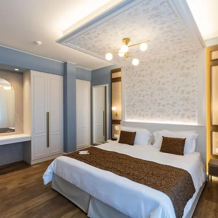 Tritone Luxury Thermae & Hotel