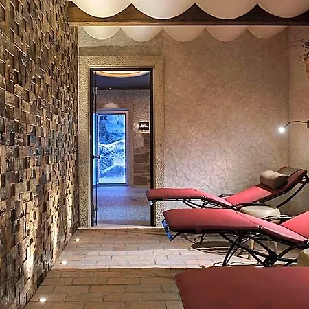 Tritone Luxury Thermae & Hotel