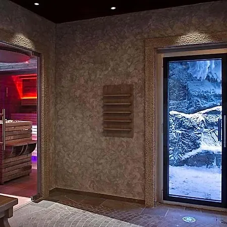 ホテル Tritone Luxury Thermae & 5*