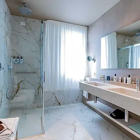 Szálloda Tritone Luxury Thermae & 5*